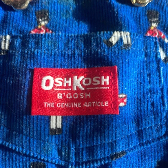 Vintage Oshkosh B’Gosh - blue corduroy overalls with toy soldiers - 24 months - Picture 3 of 7